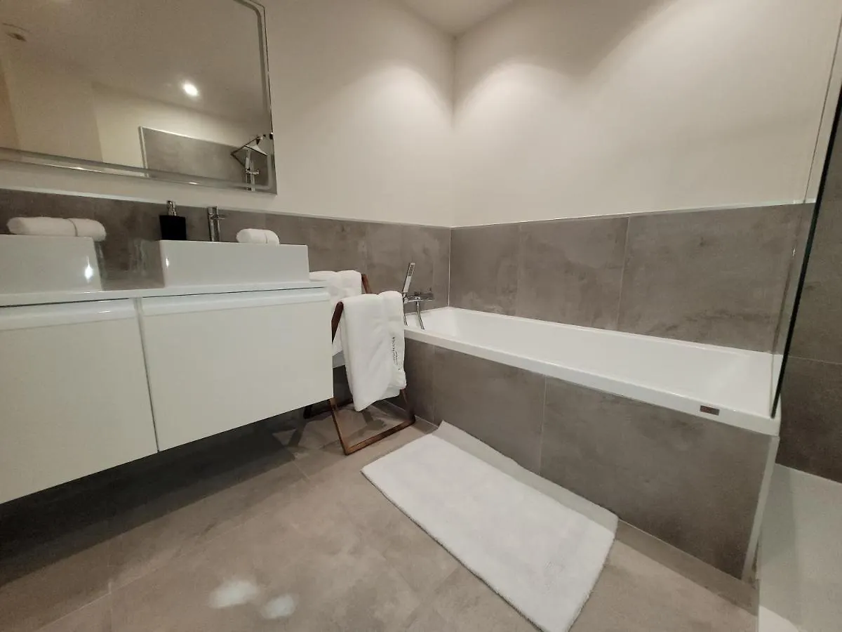 Stunning Apartment La Cala De Mijas - Walking Distance To The Beach And Town - Pool Open